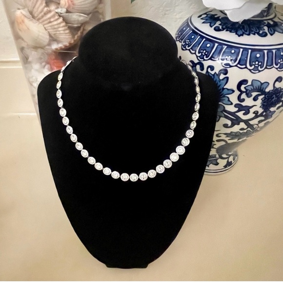 Swarovski Diamond necklace - Picture 4 of 7